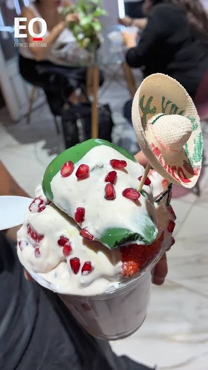¿Ya probaste las fresas en Nogada en Querétaro? 🇲🇽🍓