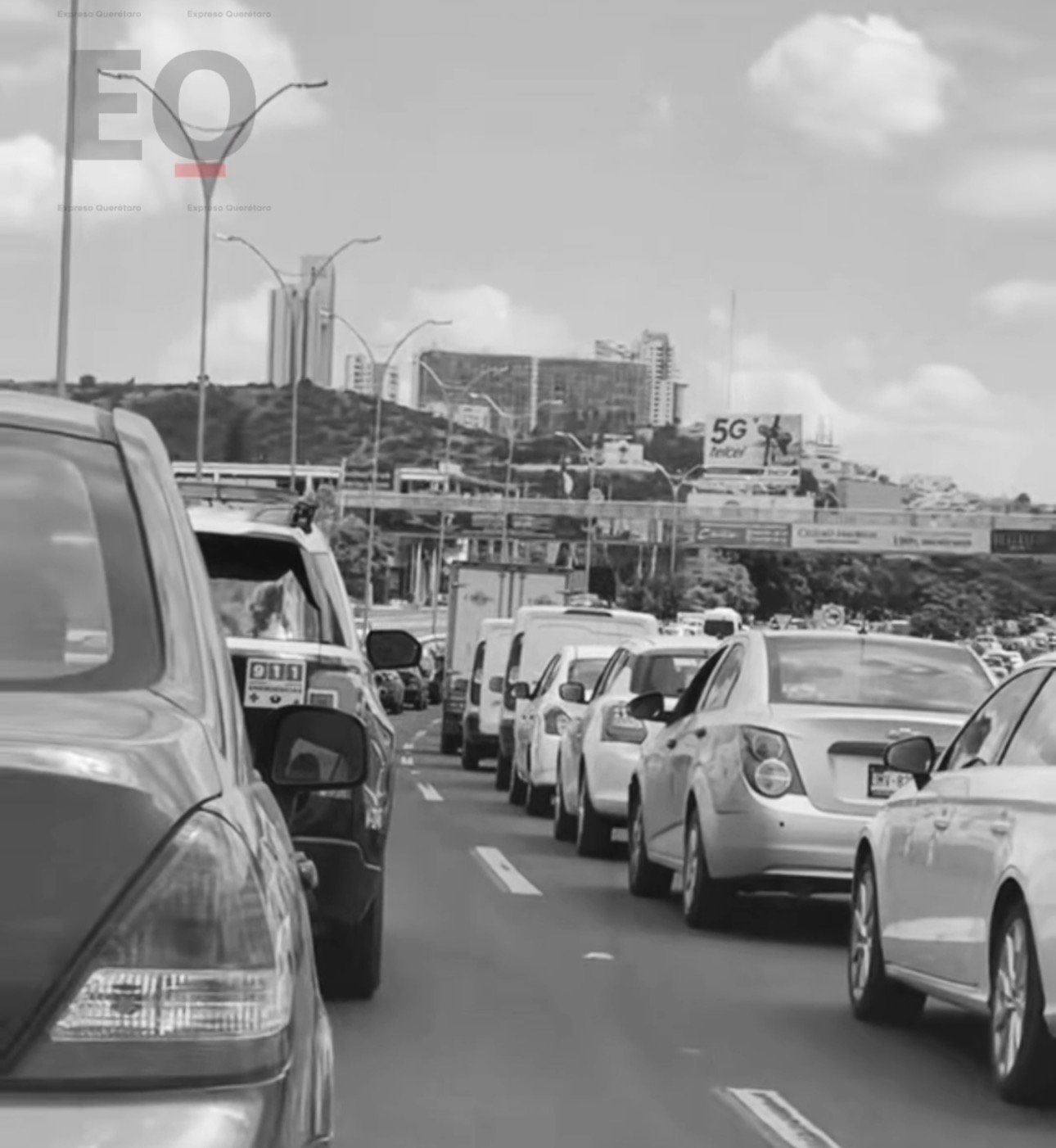 🚦El tráfico no solo quita tiempo, también dinero. Mejor movilidad, transporte eficiente y más opciones de traslado son parte del reto. #Querétaro #Movilidad #Tráfico #Noticias #Autos
