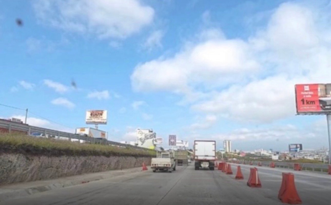 📲Resumen del jueves 15 de octubre de 2026 de Expreso Querétaro. ✝️Fallece operador de pipa en pleno trayecto, se investigan las causas. 😒Incumple Federación, no se entregaron los carriles de la 57. 🔍Dani Flow se presentará en SJR, revisarán cumplimientos.