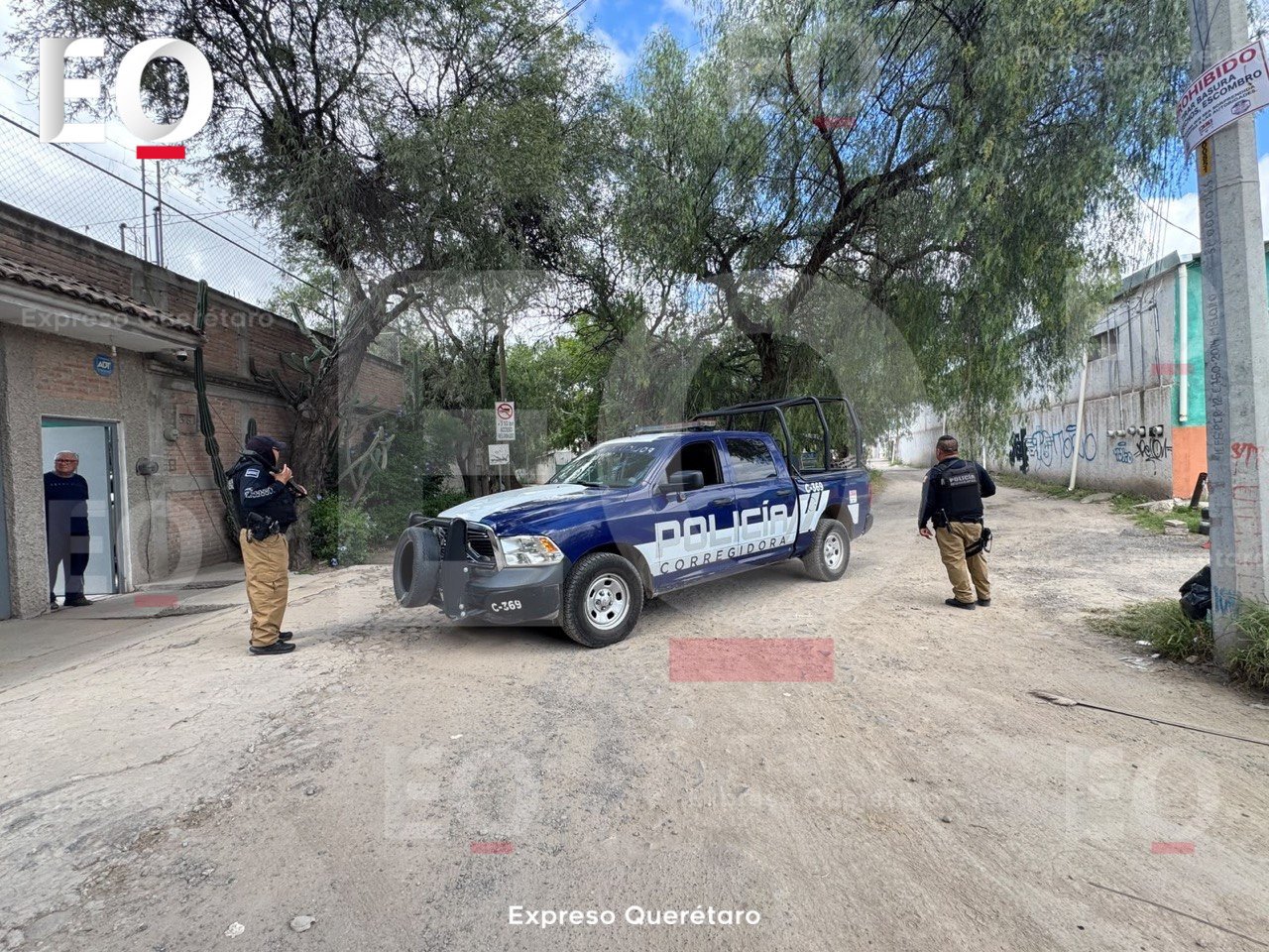 📲Resumen del viernes 16 de octubre de 2026 de Expreso Querétaro. 🔫 At4cân con arma de fuego a hombre y fall3cë. 🚨Catea Fiscalía catea domicilio en el Fracc. Panamericano. 🚫Cancelan concierto de Dani Flow en San Juan del Río.